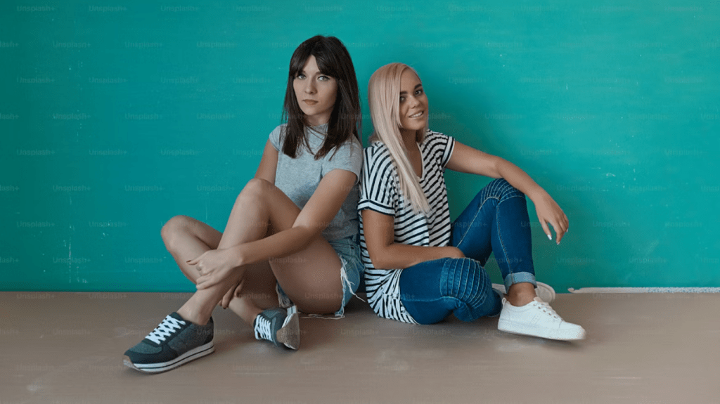 Comfortable casual dress styles for daily wear